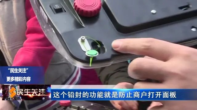 DƬ